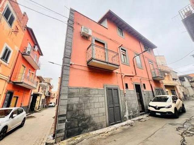 Villa in vendita a Adrano CT