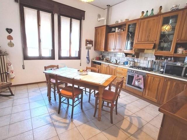 Villa in vendita a Adria RO