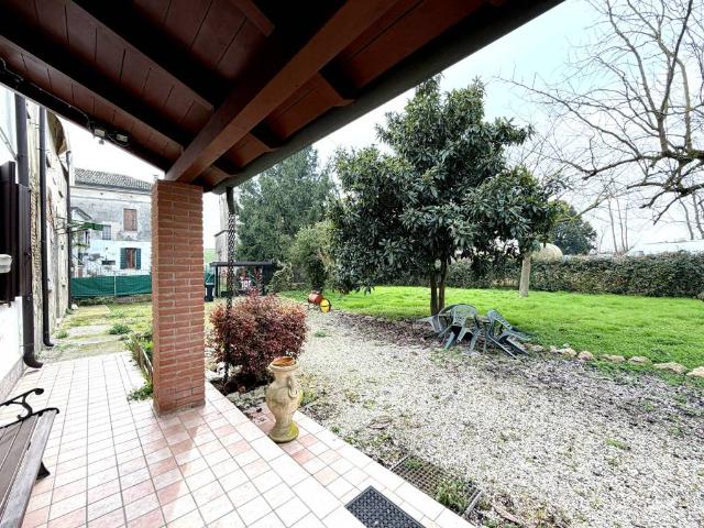 Villa in vendita a Adria RO