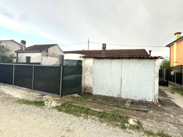 Villa in vendita a Adria RO