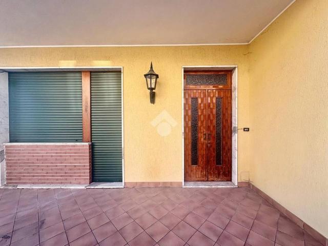 Villa in vendita a Adro BS