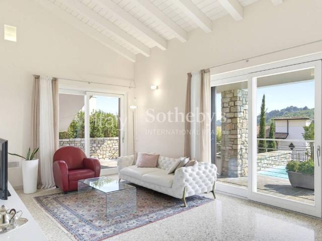 Villa in vendita a Adro BS