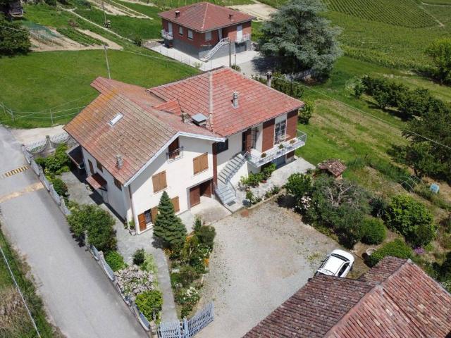 Villa in vendita a Agliano Terme AT