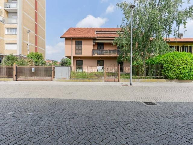 Villa in vendita a Agrate Brianza MB