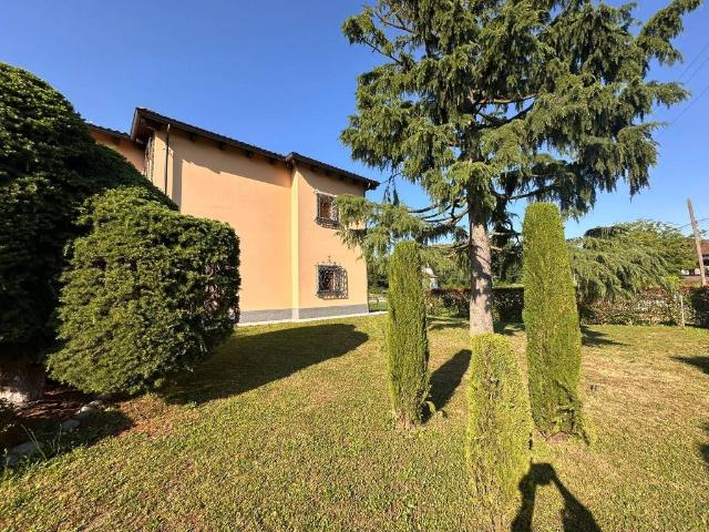 Villa in vendita a Agrate Conturbia NO