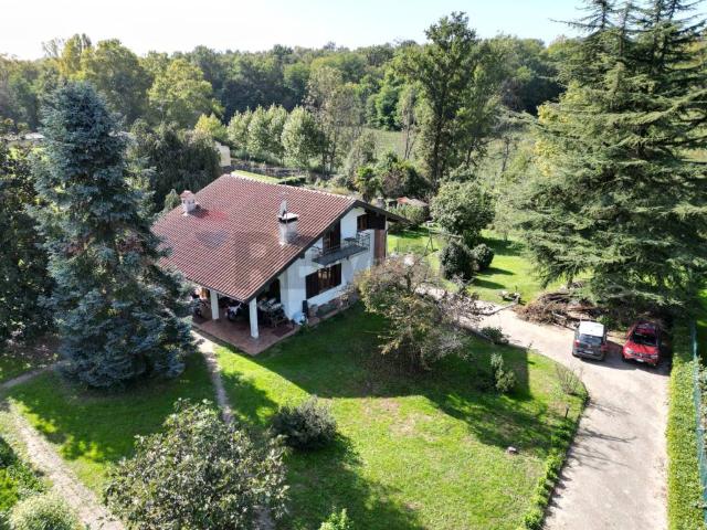 Villa in vendita a Agrate Conturbia NO