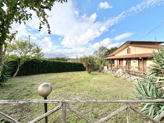 Villa in vendita a Aiello del Sabato AV