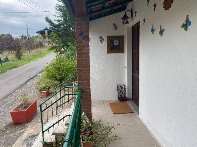 Villa in vendita a Alta Val Tidone PC