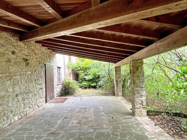 Villa in vendita a Alta Val Tidone PC