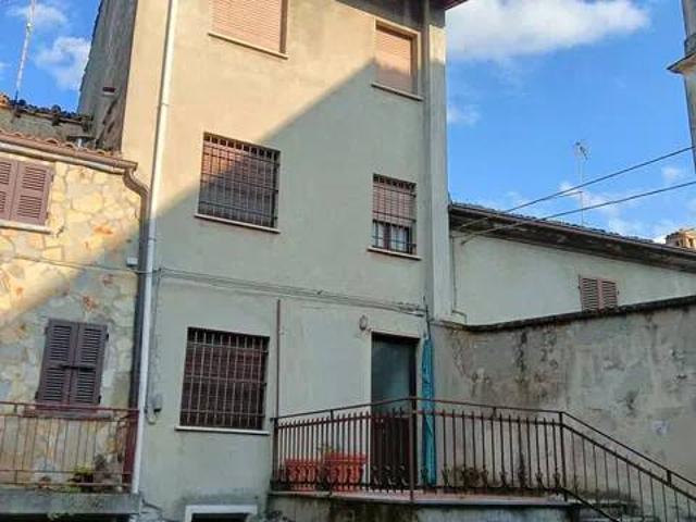 Villa in vendita a Alta Val Tidone PC