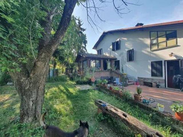 Villa in vendita a Alta Val Tidone PC