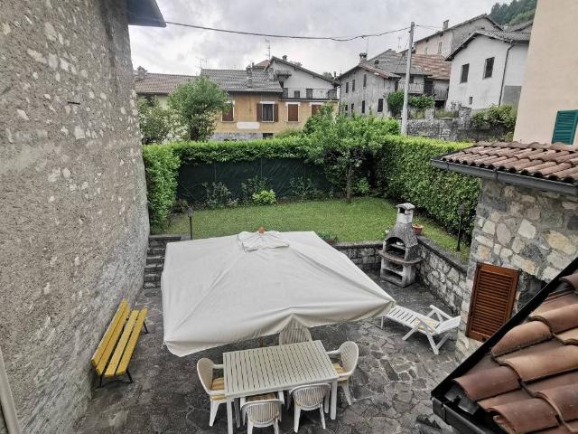 Villa in vendita a Alta Valle Intelvi CO