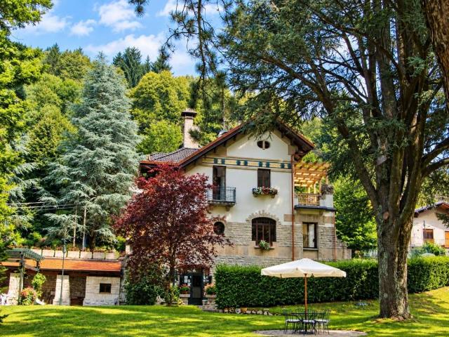 Villa in vendita a Alta Valle Intelvi CO