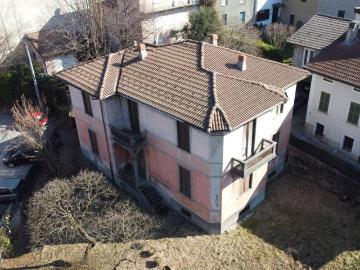 Villa in vendita a Alta Valle Intelvi CO