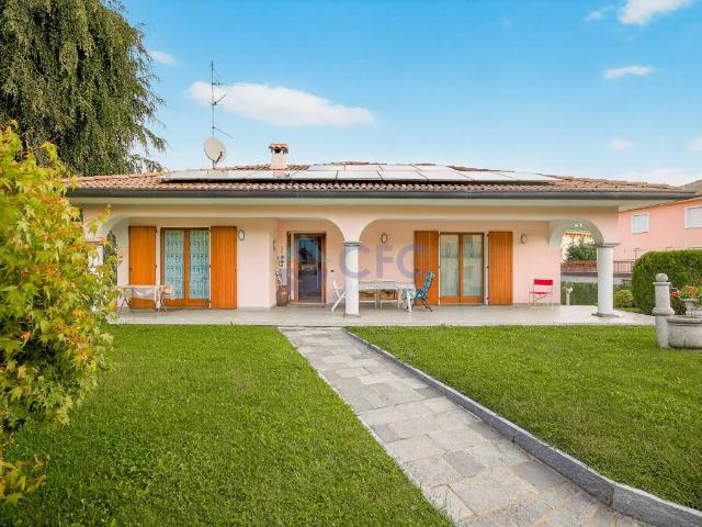 Villa in vendita a Alta Valle Intelvi CO