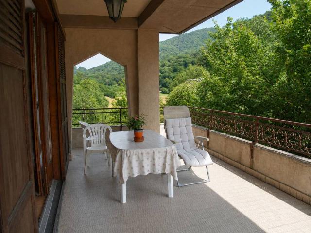 Villa in vendita a Alta Valle Intelvi CO