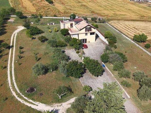 Villa in vendita a Altamura BA