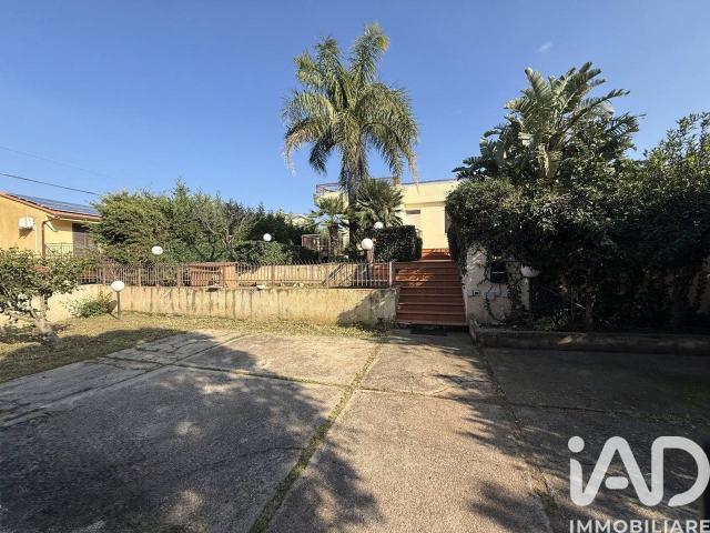 Villa in vendita a Altavilla Milicia