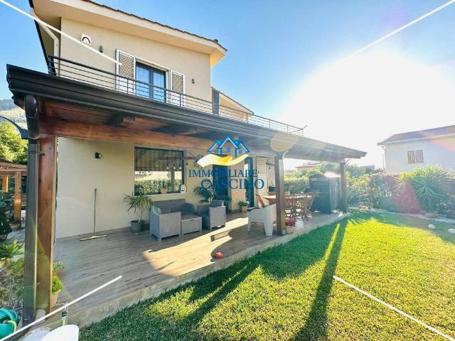 Villa in vendita a Altavilla Milicia PA