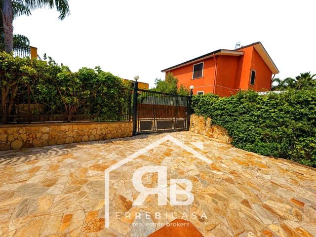 Villa in vendita a Altavilla Milicia PA