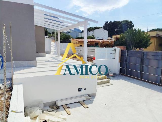 Villa in vendita a Altavilla Milicia PA