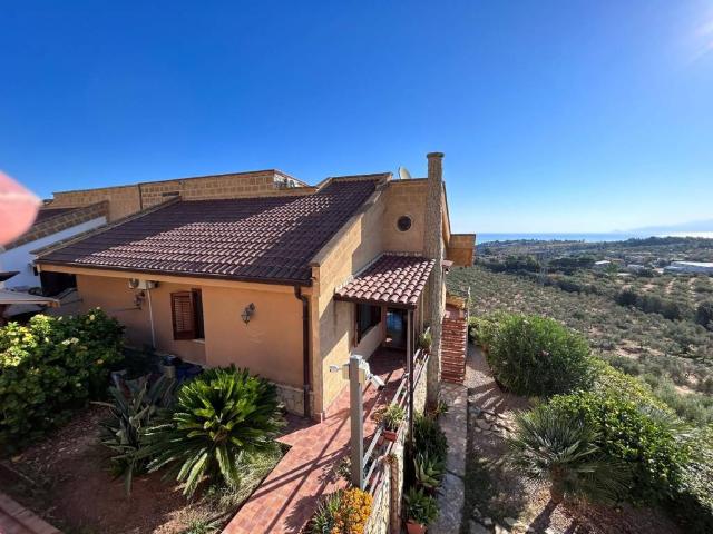 Villa in vendita a Altavilla Milicia PA
