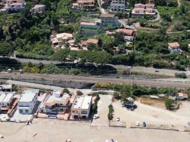 Villa in vendita a Altavilla Milicia PA