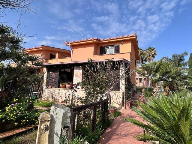 Villa in vendita a Altavilla Milicia PA