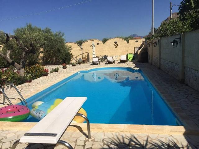 Villa in vendita a Altavilla Milicia PA