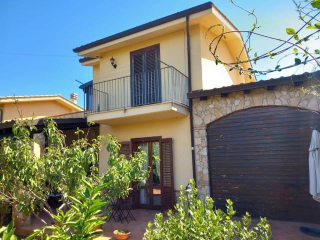 Villa in vendita a Altavilla Milicia PA
