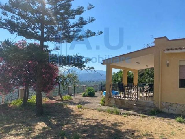 Villa in vendita a Altavilla Milicia PA