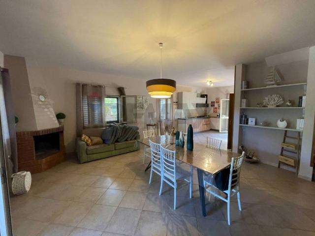 Villa in vendita a Altavilla Milicia PA