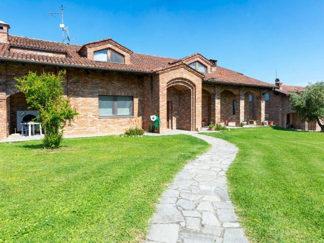 Villa in vendita a Altavilla Monferrato 579m² Altavilla Monferrato