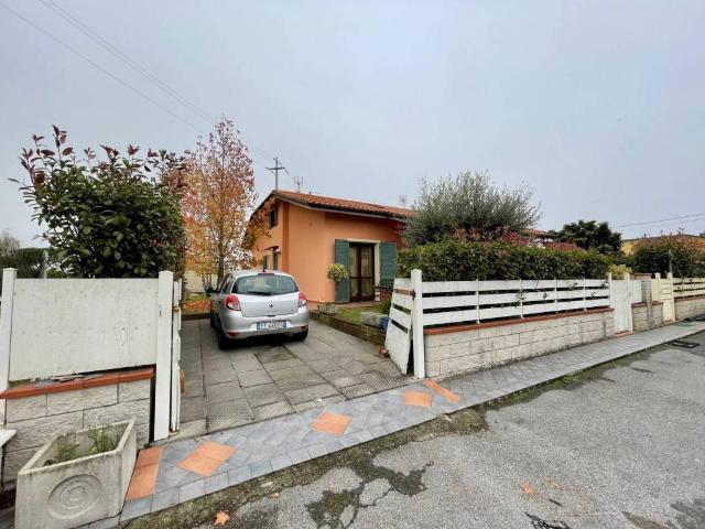 Villa in vendita a Altopascio LU