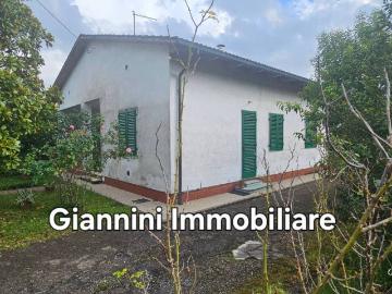 Villa in vendita a Altopascio LU