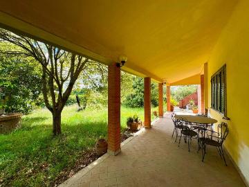 Villa in vendita a Altopascio LU