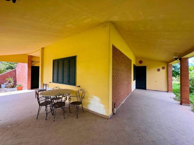Villa in vendita a Altopascio LU