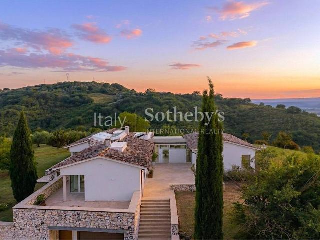 Villa in vendita a Alviano TR
