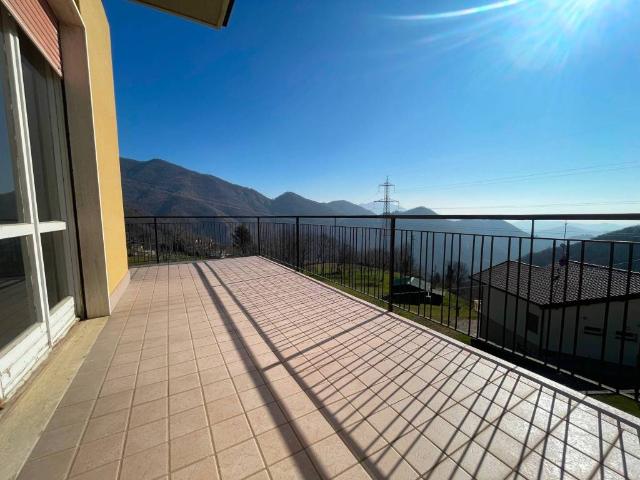 Villa in vendita a Alzano Lombardo BG