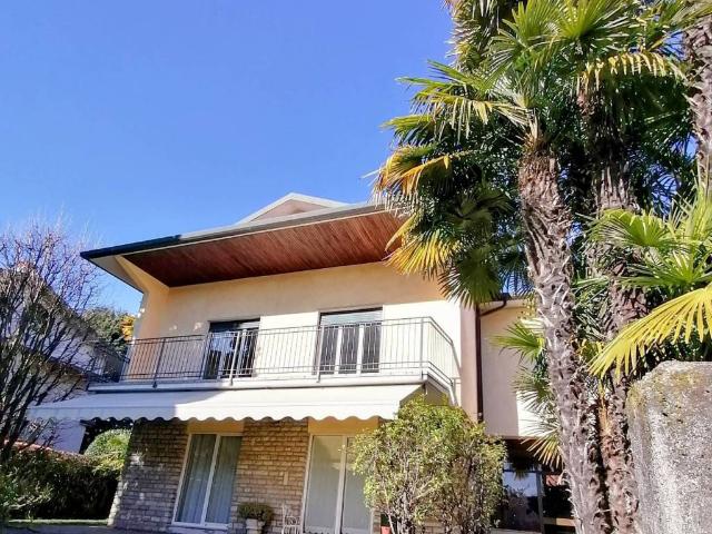 Villa in vendita a Alzano Lombardo BG