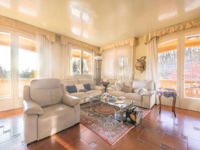 Villa in vendita a Alzano Lombardo BG