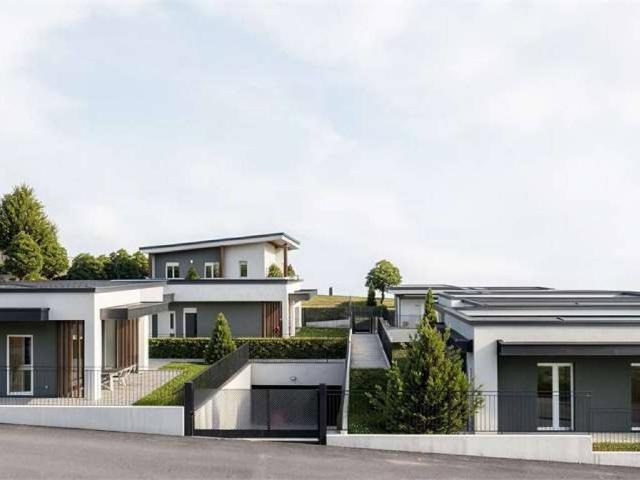 Villa in vendita a Alzate Brianza CO