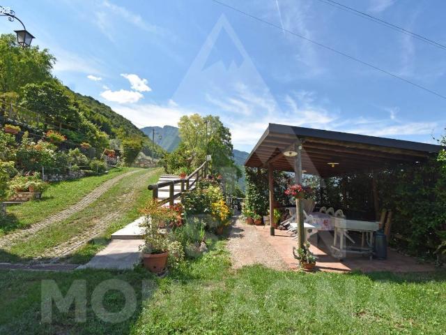 Villa in vendita a Ala