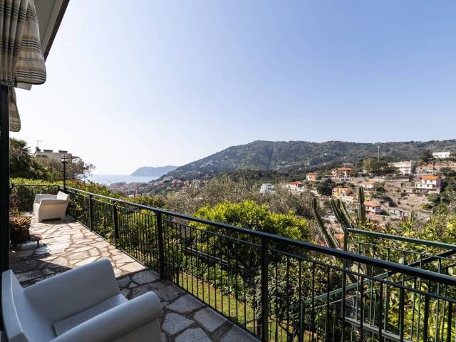 Villa in vendita a Alassio SV