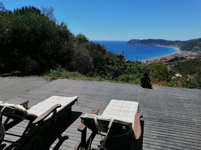 Villa in vendita a Alassio SV