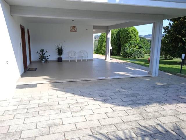 Villa in vendita a Alba Adriatica TE