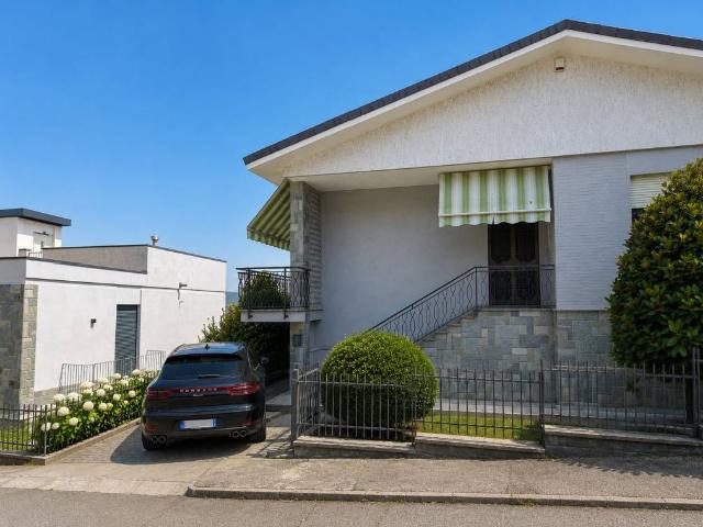 Villa in vendita a Alba CN