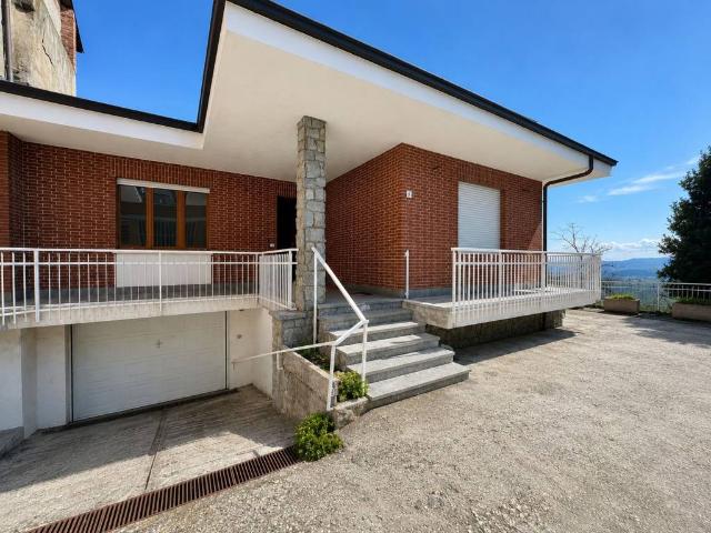 Villa in vendita a Alba CN