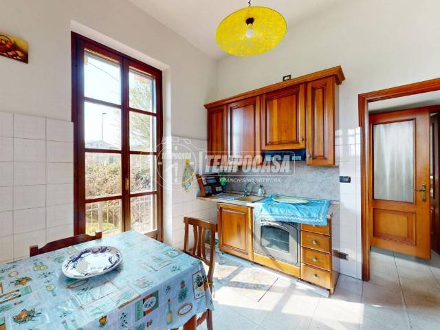Villa in vendita a Alba CN