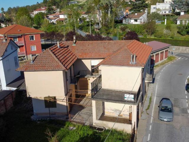 Villa in vendita a Alba CN